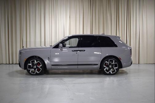 2026 Rolls-Royce Cullinan Black Badge