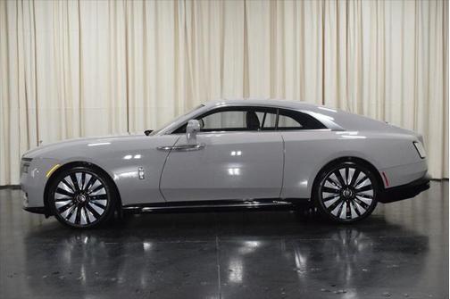 2024 Rolls-Royce Spectre 