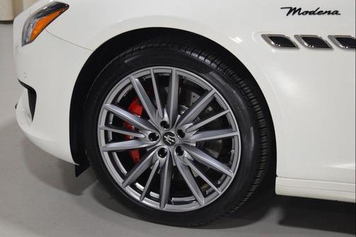 2024 Maserati Quattroporte Modena Ultima Q4