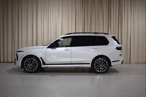 2026 BMW X7 M60i