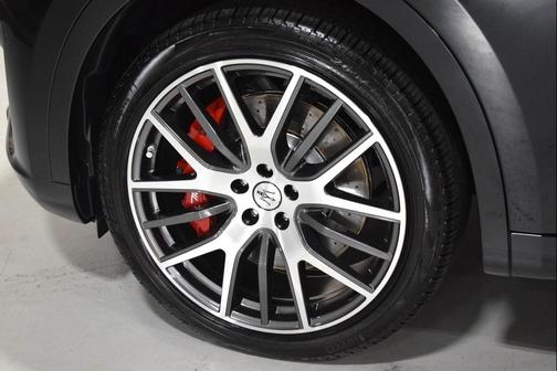 2022 Maserati Levante Modena