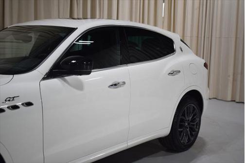 2024 Maserati Levante GT Ultima