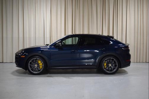 2024 Porsche Cayenne Turbo GT