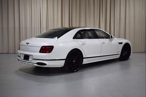 Glacier White 2025 Bentley Flying Spur Speed