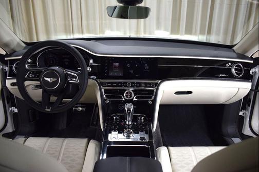 Glacier White 2025 Bentley Flying Spur Speed