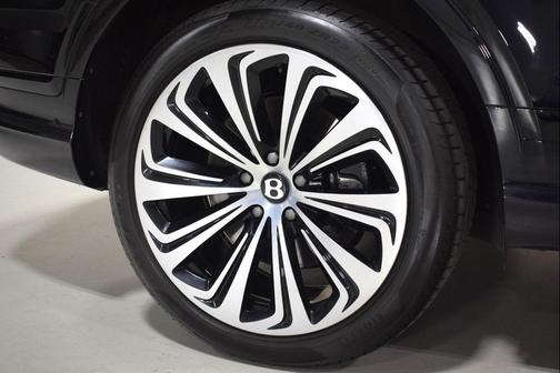 2023 Bentley Bentayga Azure