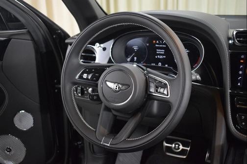 2023 Bentley Bentayga Azure