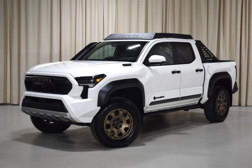 Ice Cap 2024 Toyota Tacoma Hybrid Trailhunter