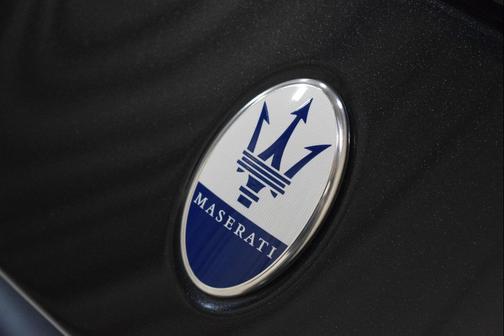 2022 Maserati Quattroporte Modena Q4