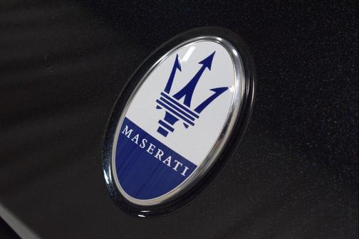 Nero Tempesta Metallic 2024 Maserati Grecale GT