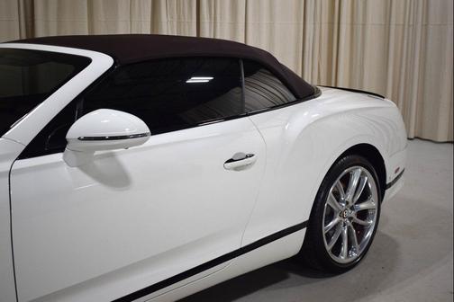 Glacier White 2020 Bentley Continental GT V8