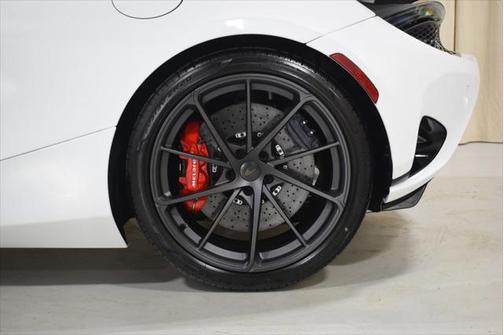 2025 McLaren 750S Spider