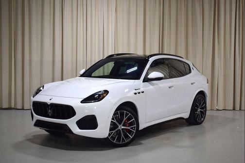 Bianco 2023 Maserati Grecale Modena