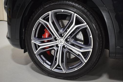 2022 Maserati Levante Modena