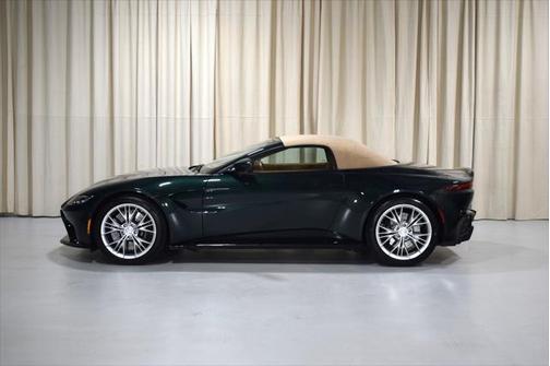 2021 Aston Martin Vantage Roadster
