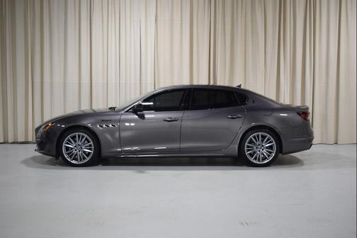 2022 Maserati Quattroporte Modena Q4