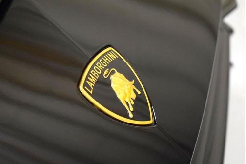 2023 Lamborghini Urus S