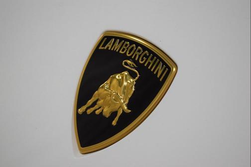 2024 Lamborghini Urus Performante