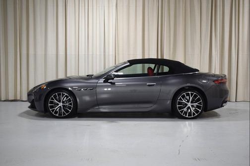 2026 Maserati GranCabrio 