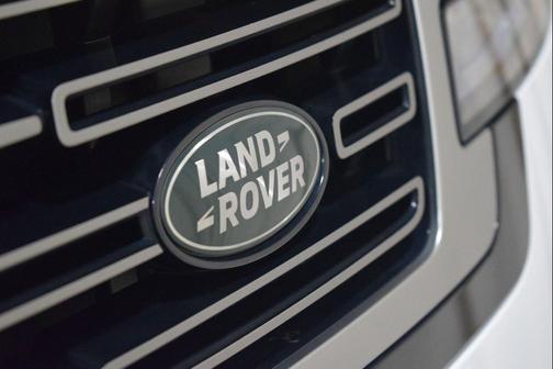 White 2023 Land Rover Range Rover P400 SE