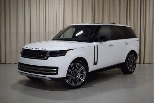 White 2023 Land Rover Range Rover P400 SE