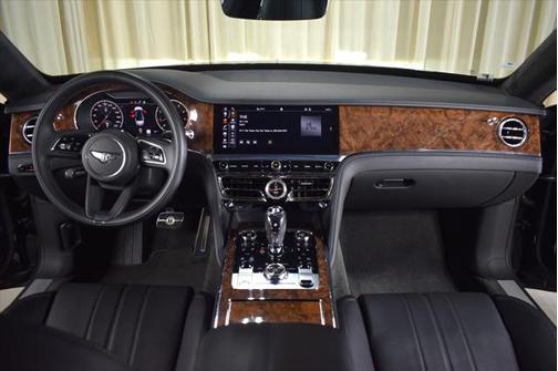2023 Bentley Flying Spur V8
