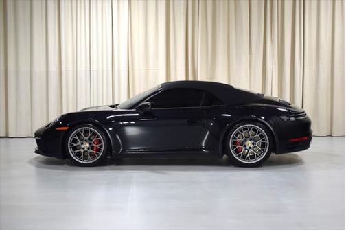 2024 Porsche 911 Carrera 4S Cabriolet