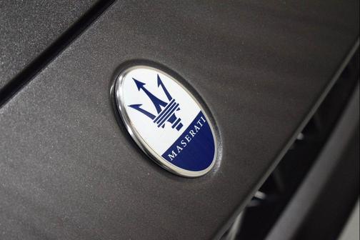 Grigio Maratea Metallic 2023 Maserati Ghibli Modena Q4