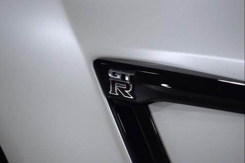 2017 Nissan GT-R Premium