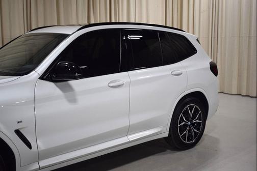 2023 BMW X3 M40i