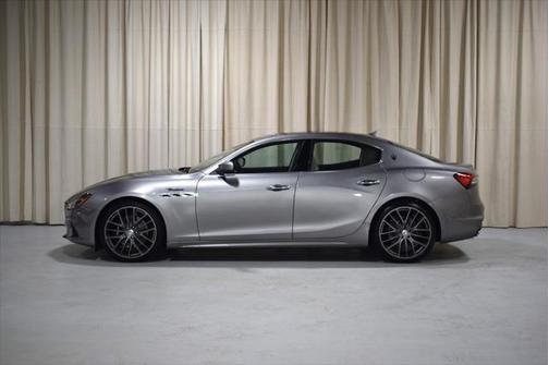 2022 Maserati Ghibli Modena Q4