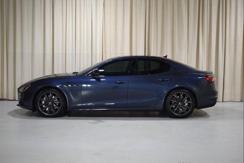 2022 Maserati Ghibli Modena Q4
