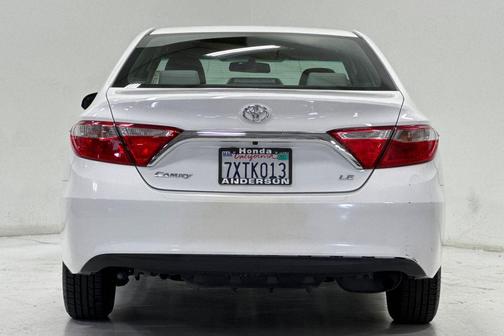 Super White 2017 Toyota Camry LE