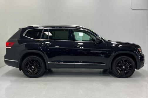 2018 Volkswagen Atlas 3.6L SEL Premium