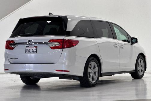 Platinum White Pearl 2020 Honda Odyssey EX