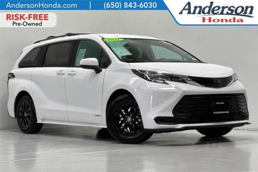 2021 Toyota Sienna LE
