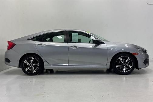 2017 Honda Civic Touring