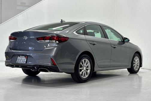 Machine Gray 2019 Hyundai SONATA SE