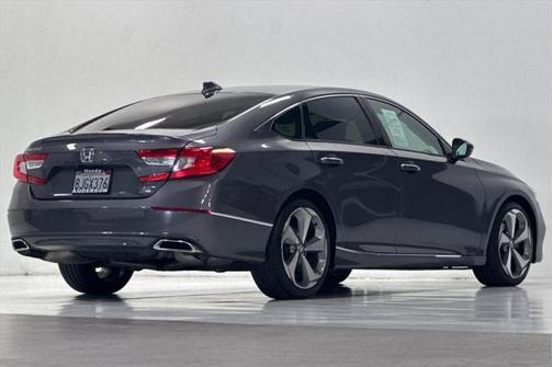 2019 Honda Accord Touring 2.0T