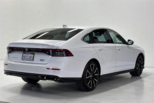 2023 Honda Accord Hybrid Touring