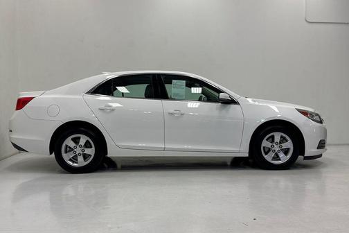 Summit White 2016 Chevrolet Malibu Limited LT