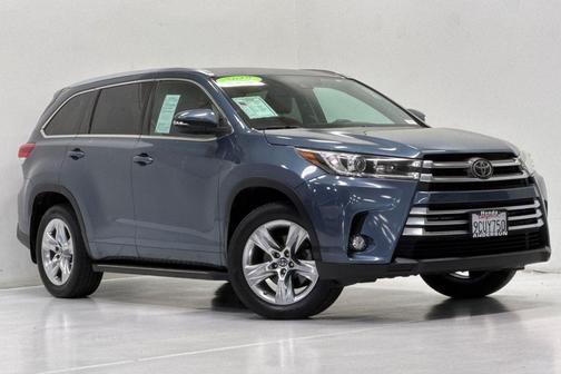 Shoreline Blue Pearl 2017 Toyota Highlander Limited