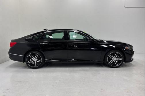 2022 Honda Accord Hybrid Touring