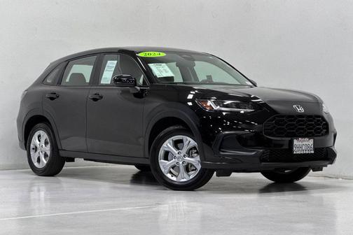 Crystal Black Pearl 2024 Honda HR-V LX