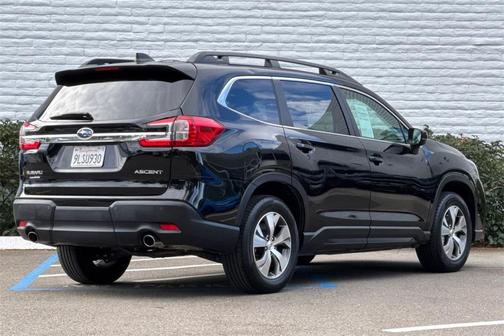 2024 Subaru Ascent Premium 7-Passenger