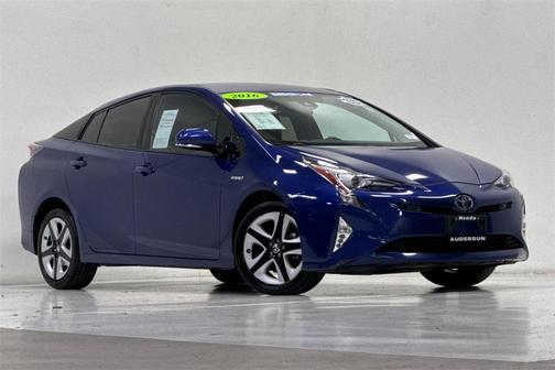 2016 Toyota Prius Four Touring