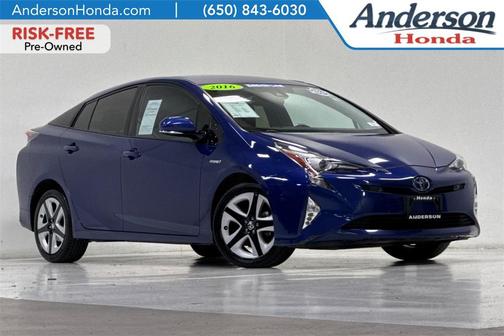 2016 Toyota Prius Four Touring