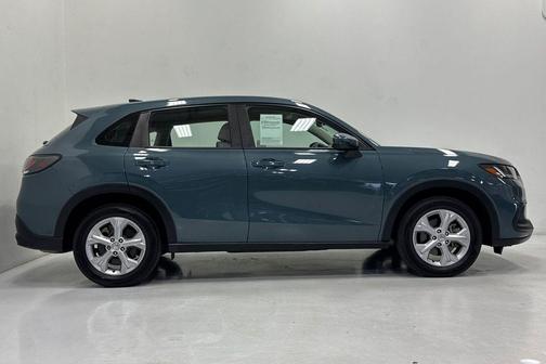 Pearl 2023 Honda HR-V LX