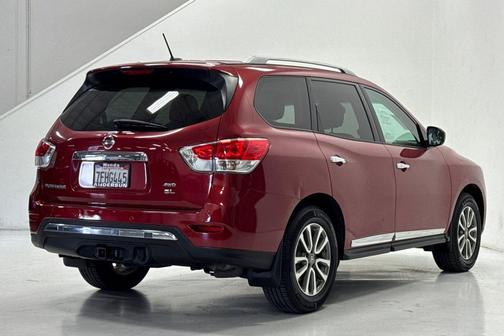 Cayenne Red Pearl 2014 Nissan Pathfinder SL