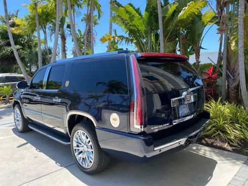 Blue Chip 2007 Cadillac Escalade ESV